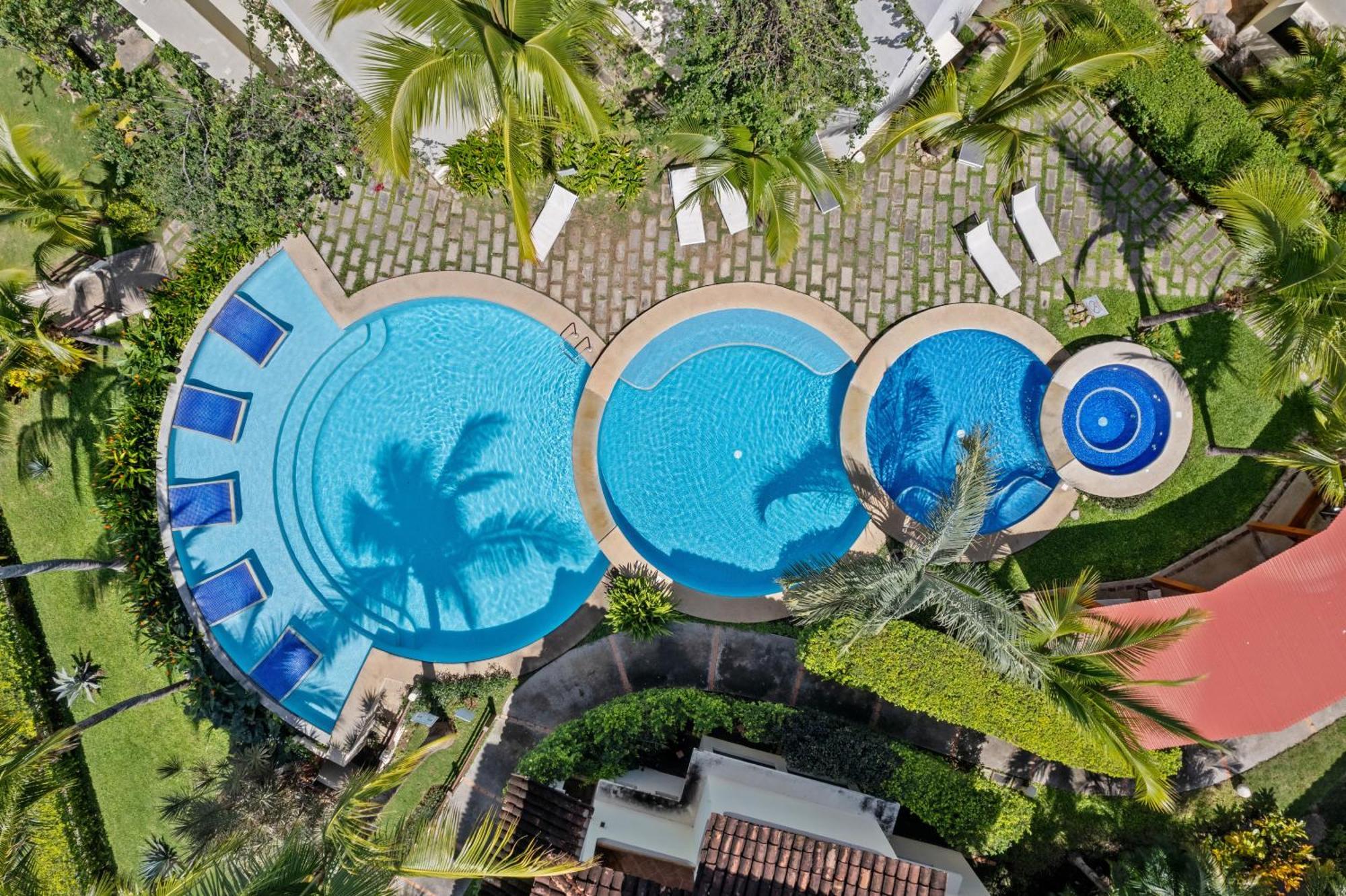 Tropical Gardens Suites And Apartments Coco Exterior foto