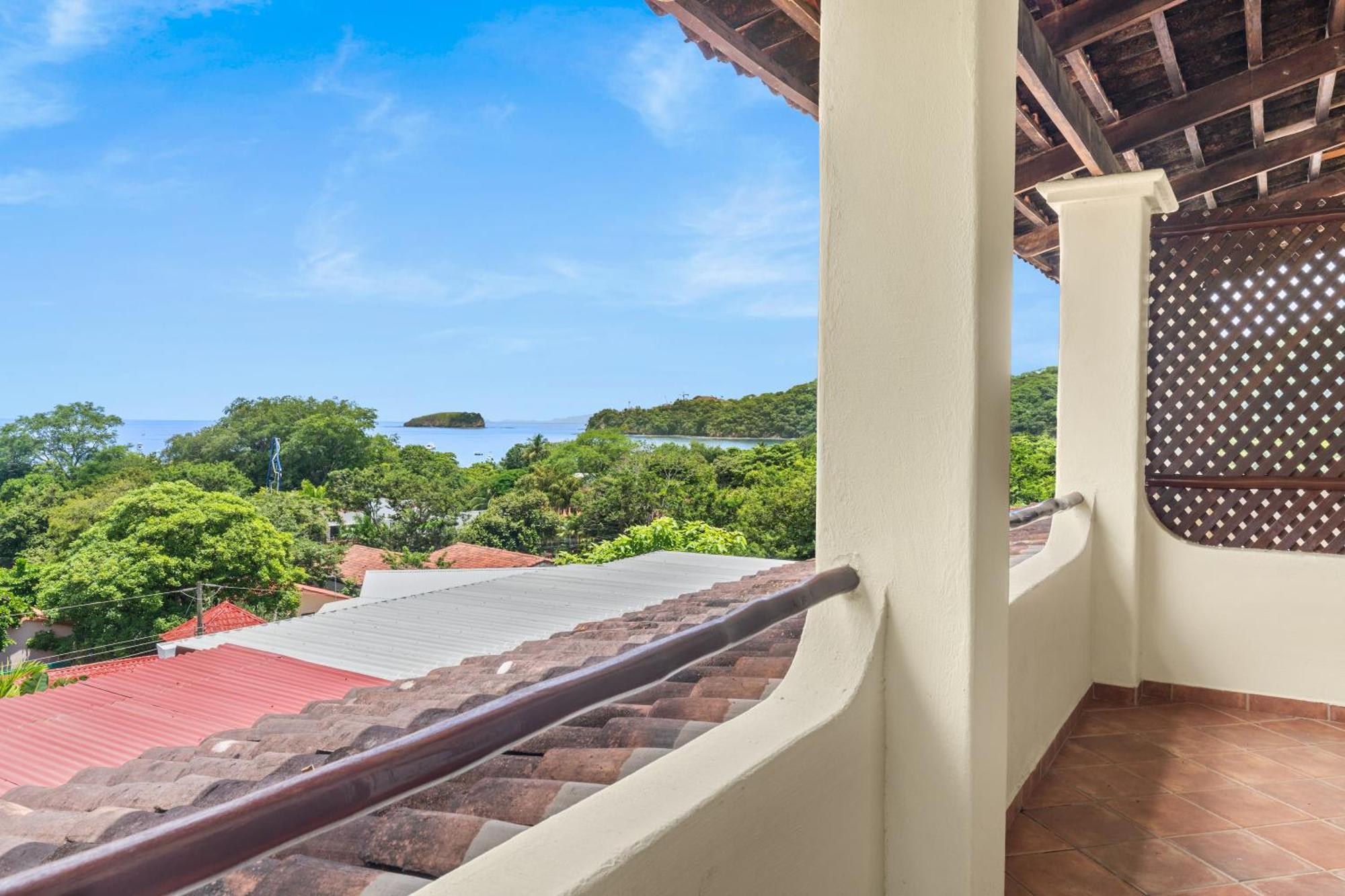 Tropical Gardens Suites And Apartments Coco Exterior foto