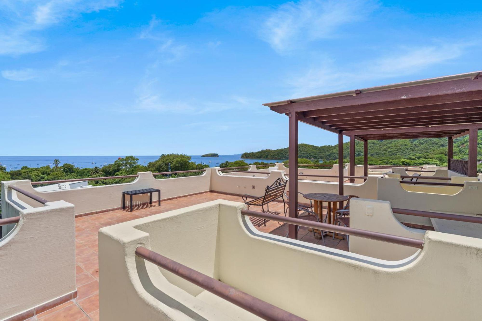 Tropical Gardens Suites And Apartments Coco Exterior foto
